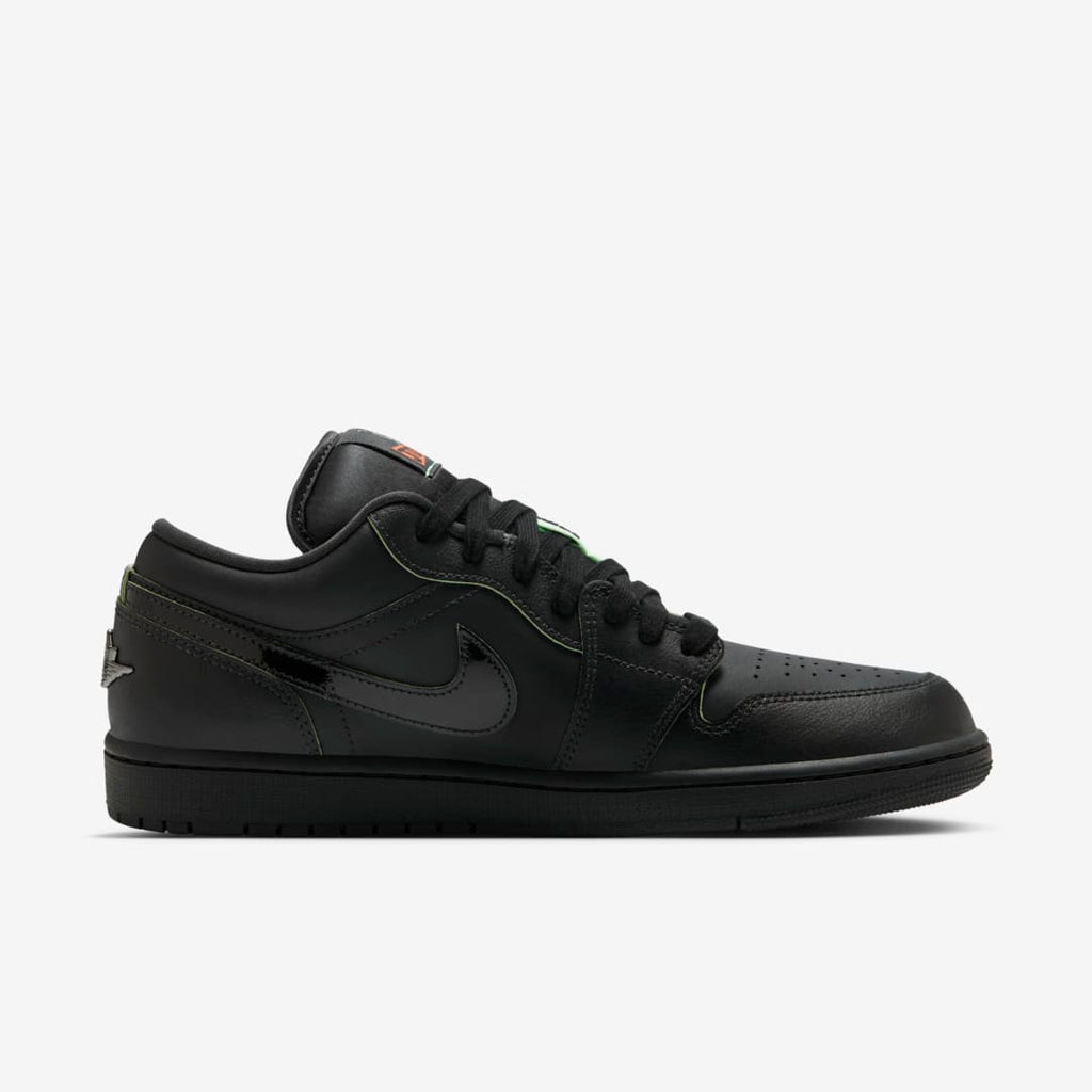 JRDN 1 LOW SE ‘BLACK CAT’