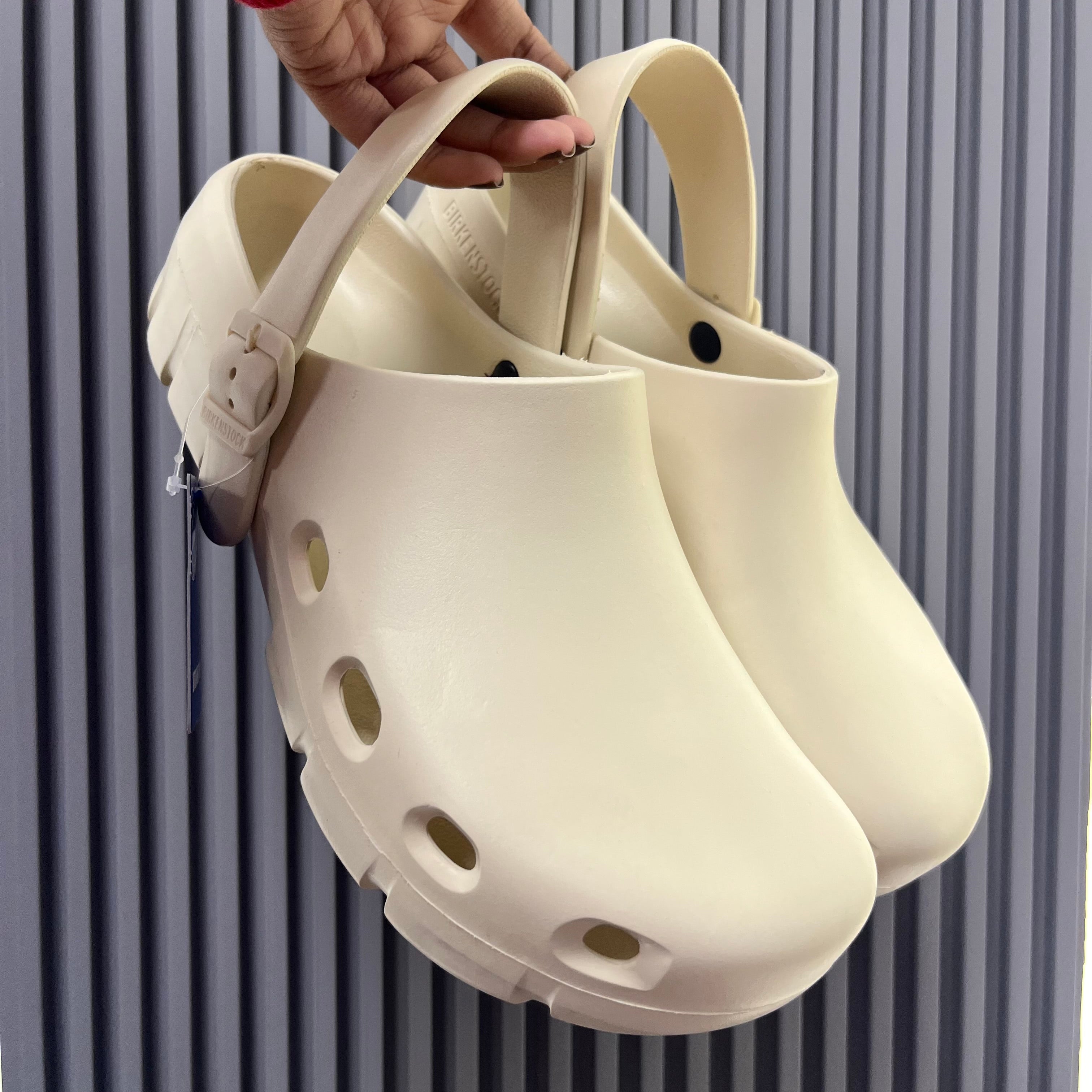 BIRKI-FLOW-CLOGS (BONE)