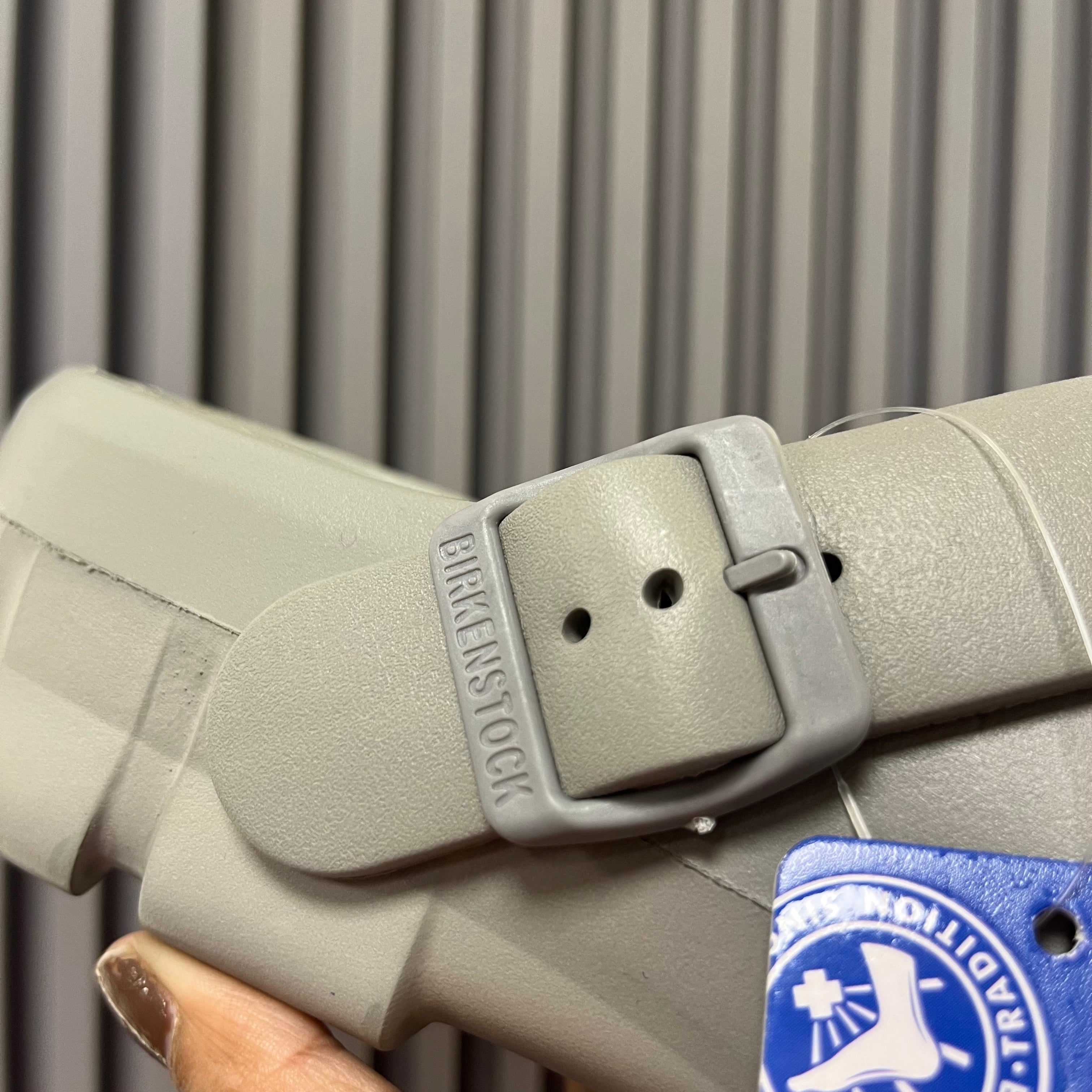 BIRKI-FLOW-CLOGS (GREY)