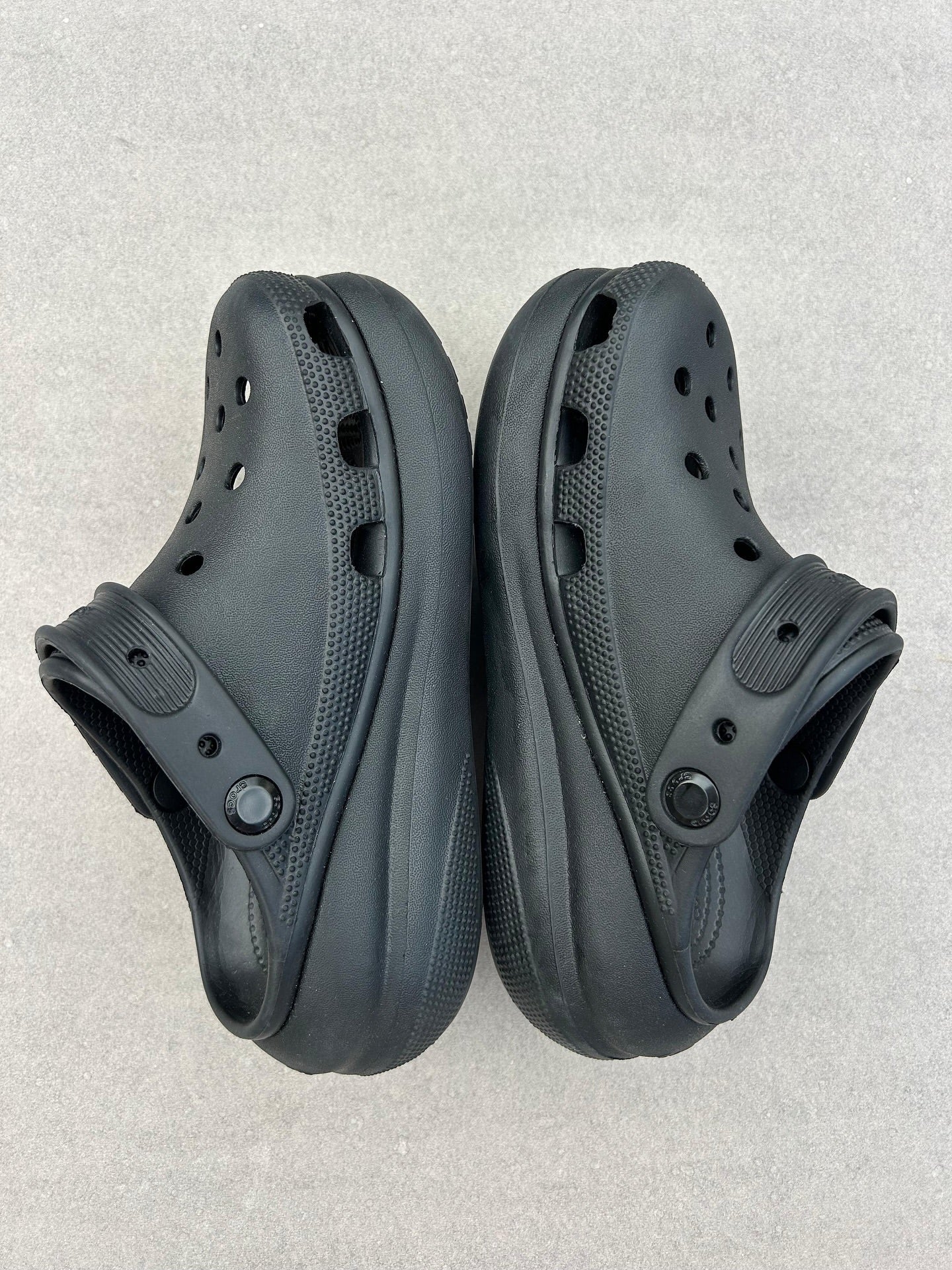 CRSH-CLOGS-BLACK