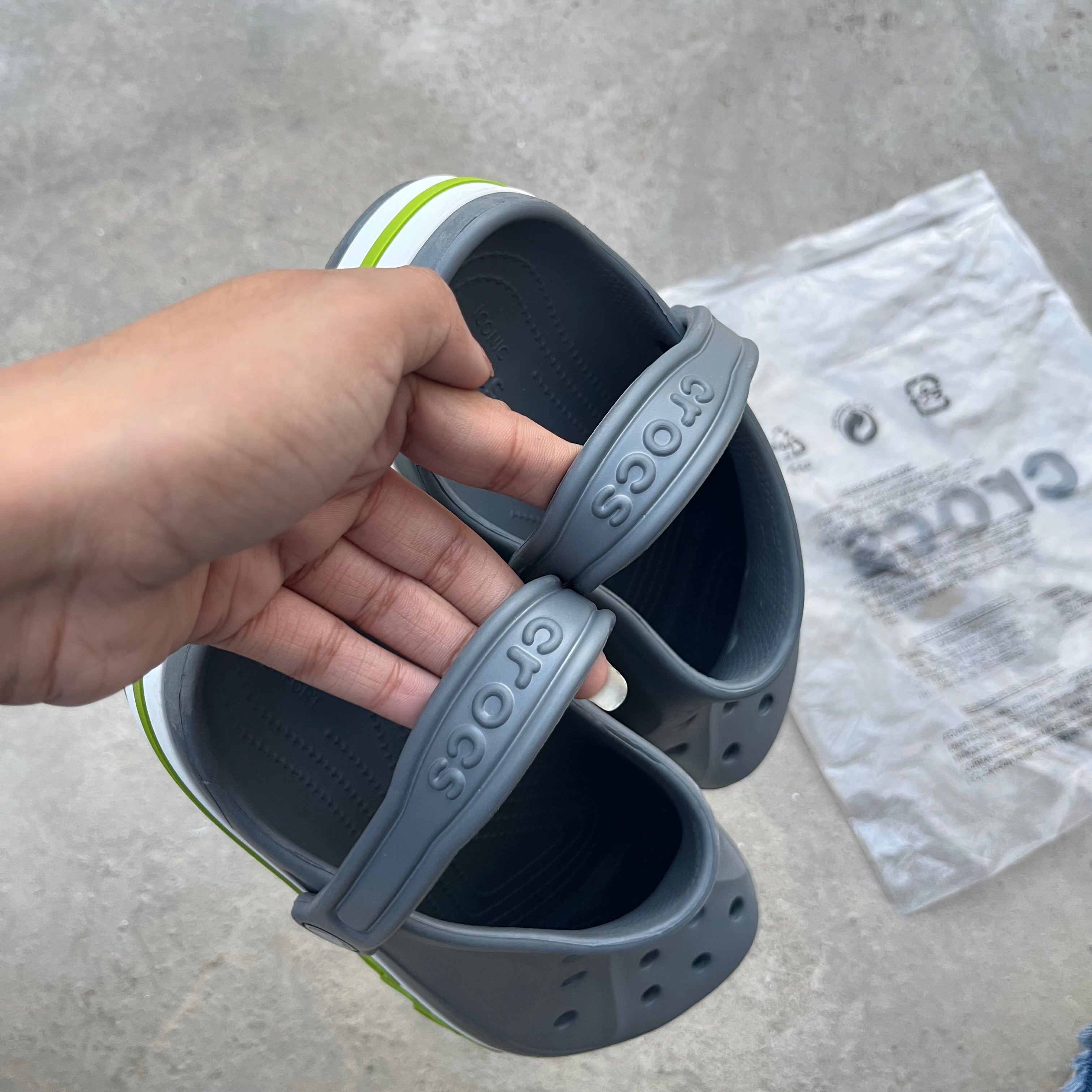 BYA-BND-CLOGS-GRY-NEON
