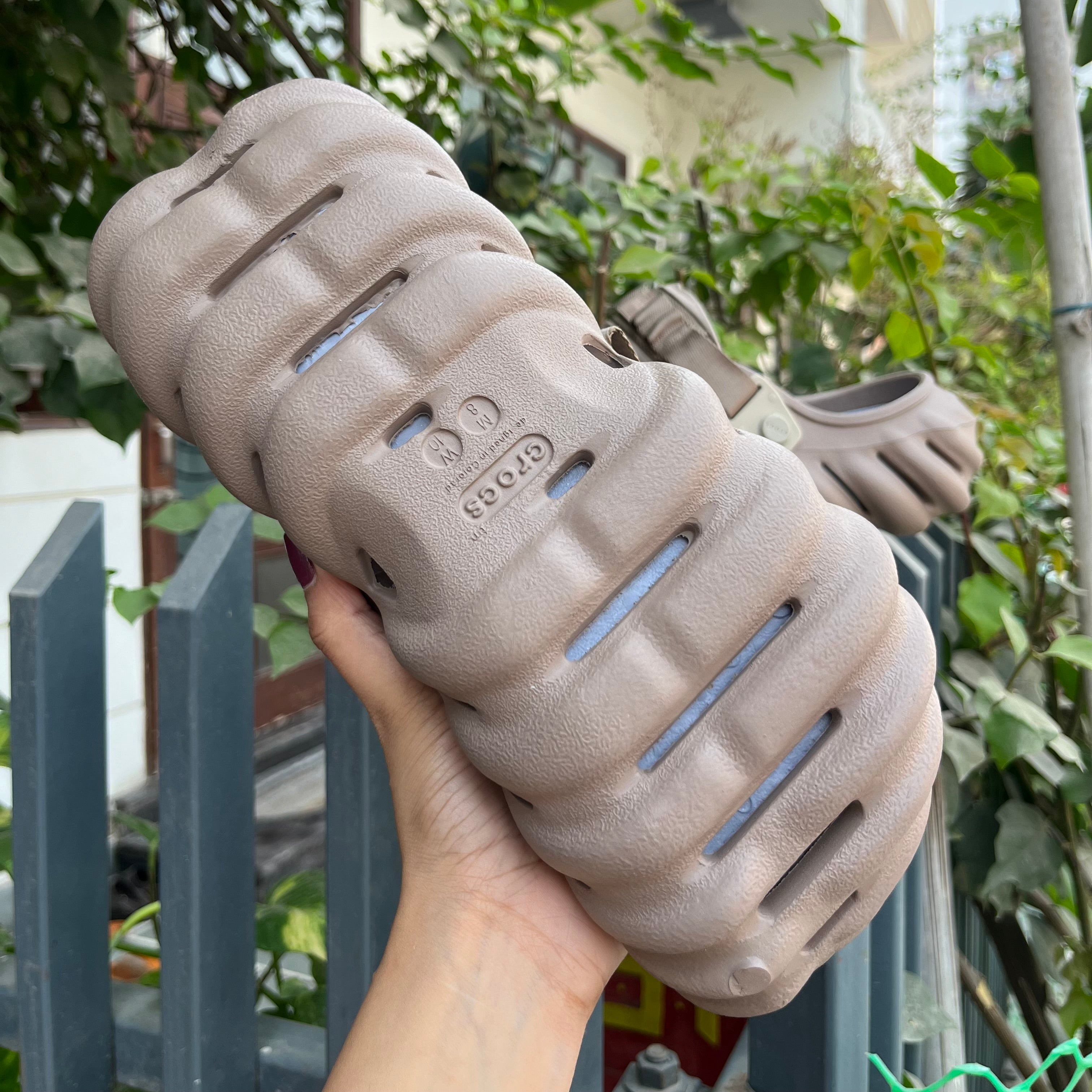 ECO-CLOGS-BROWN-GREY