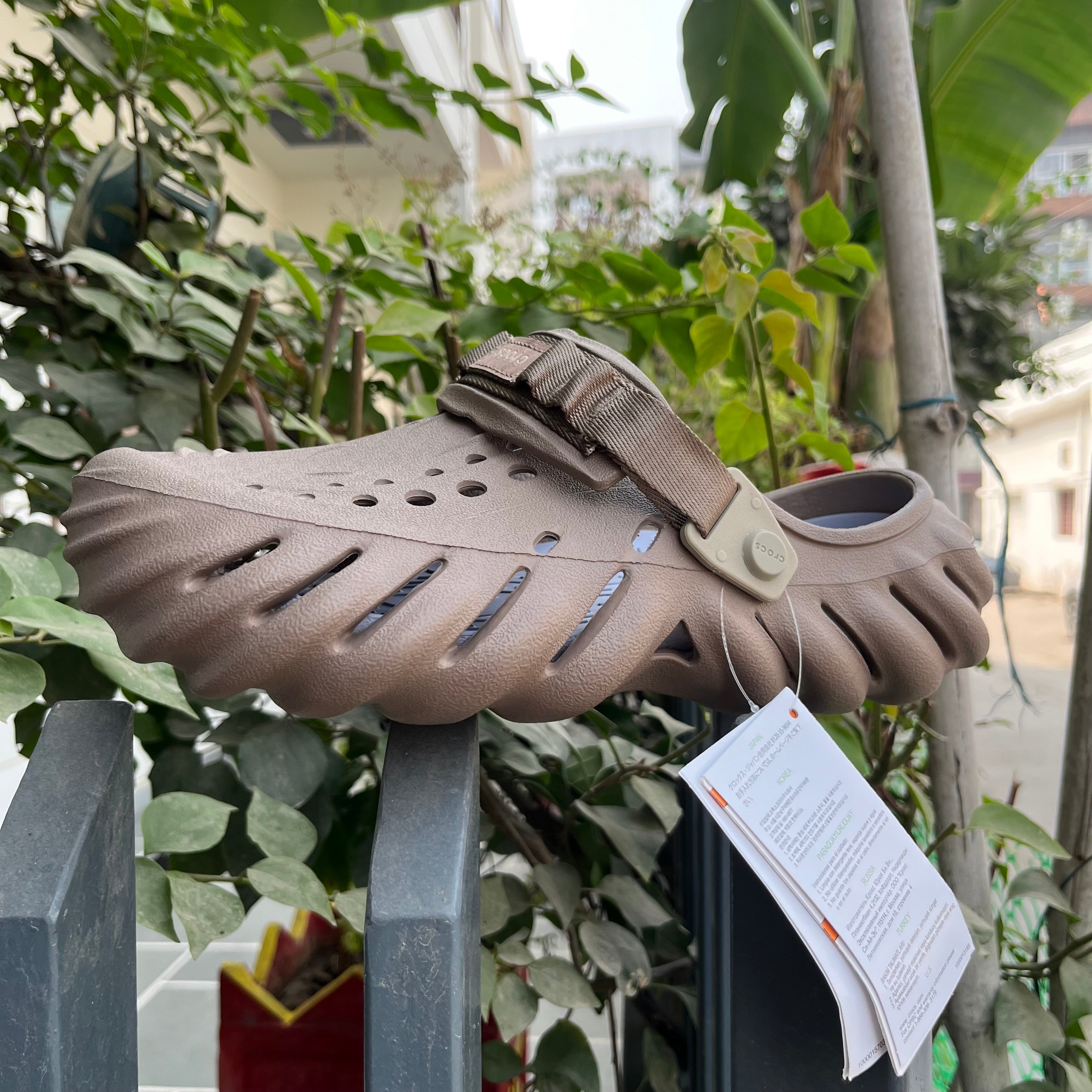 ECO-CLOGS-BROWN-GREY