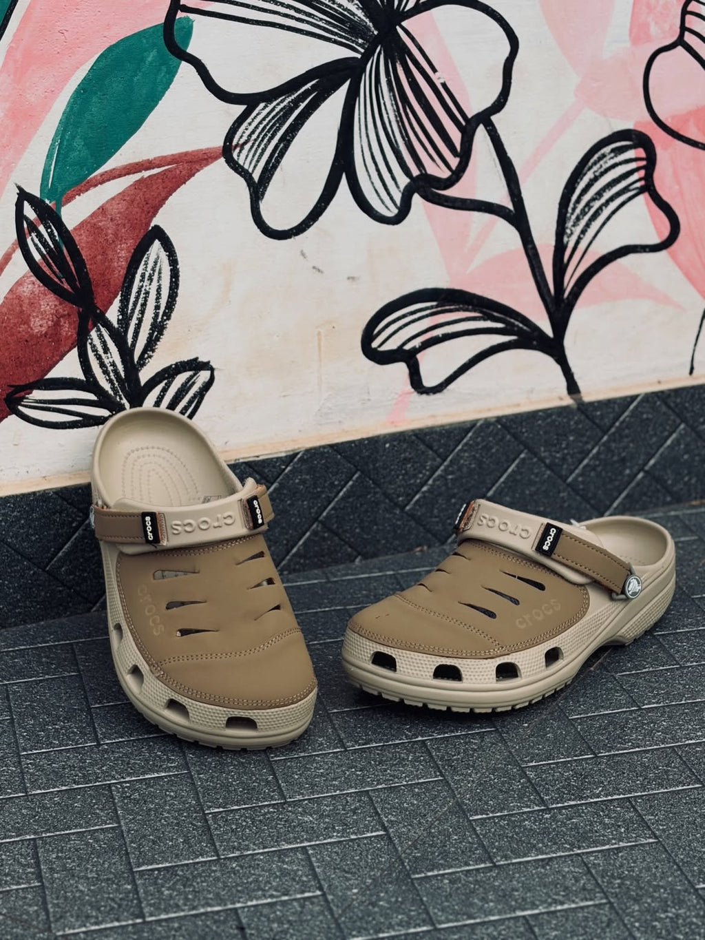 YUKON-VISTA-CLOGS (BEIGE)