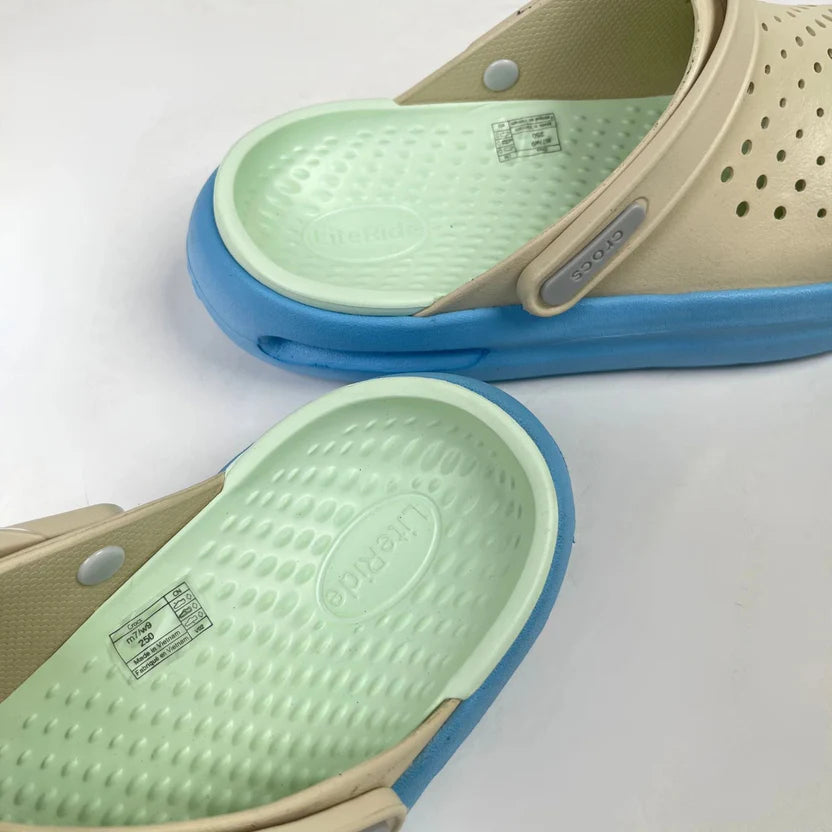 INMO-CLOGS-MOTH
