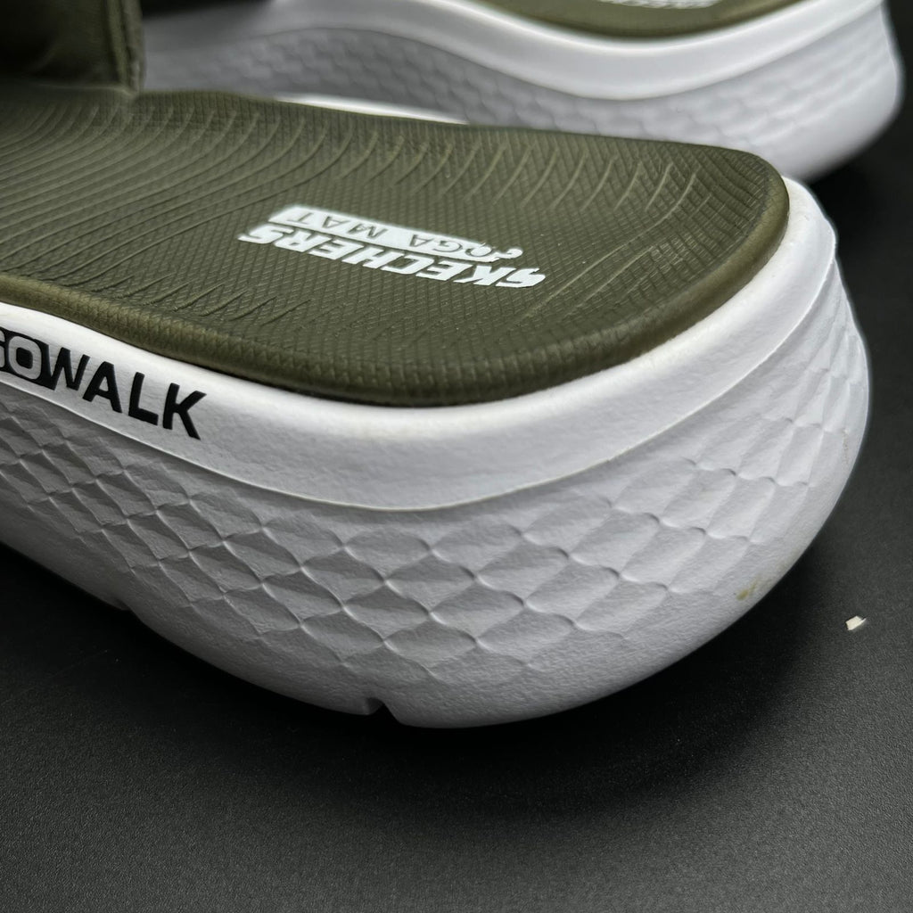 SKCHRS-MAX-CUSHION-SLIDES-GREEN
