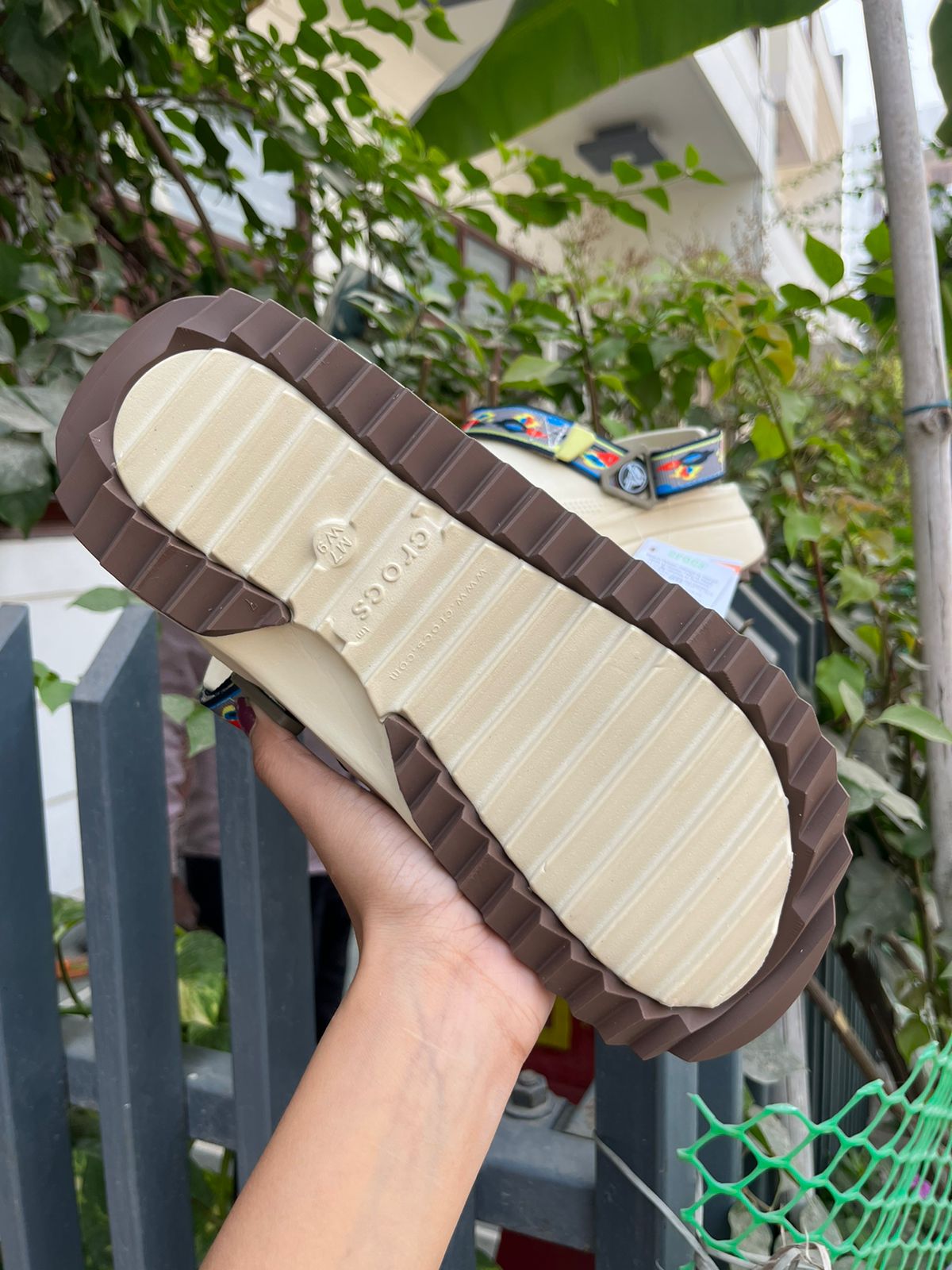 HIKR-CLOGS-IKAT