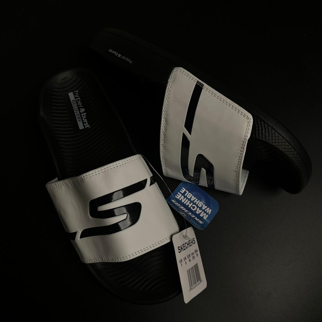 SKCHRS-HYPERBURST-SLIDES-(WHITE/BLACK)