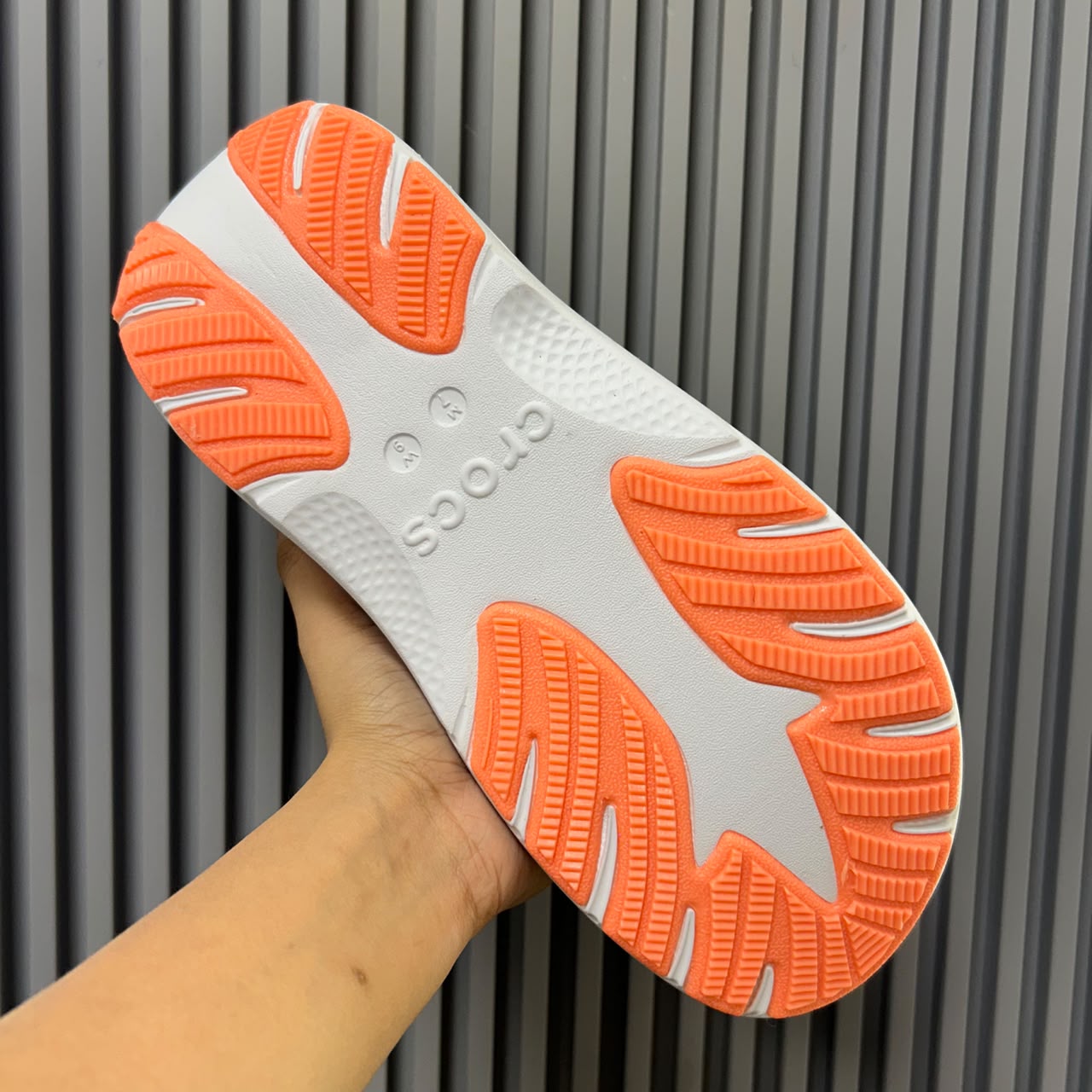 CRSH-MOVE-CLOGS-GREY