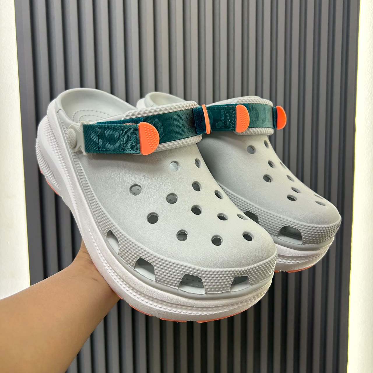 CRSH-MOVE-CLOGS-GREY