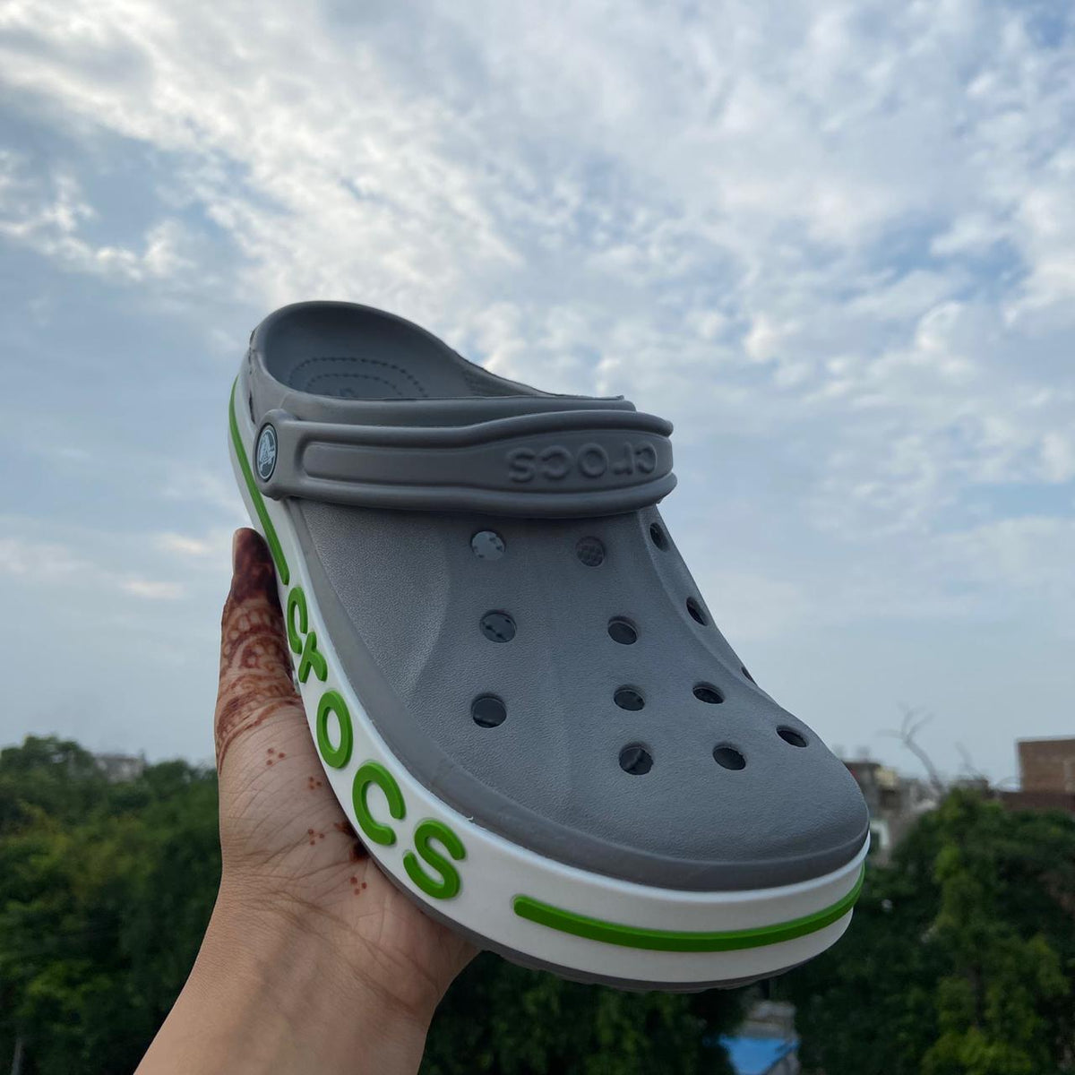 BYA-BND-CLOGS-GRY-NEON